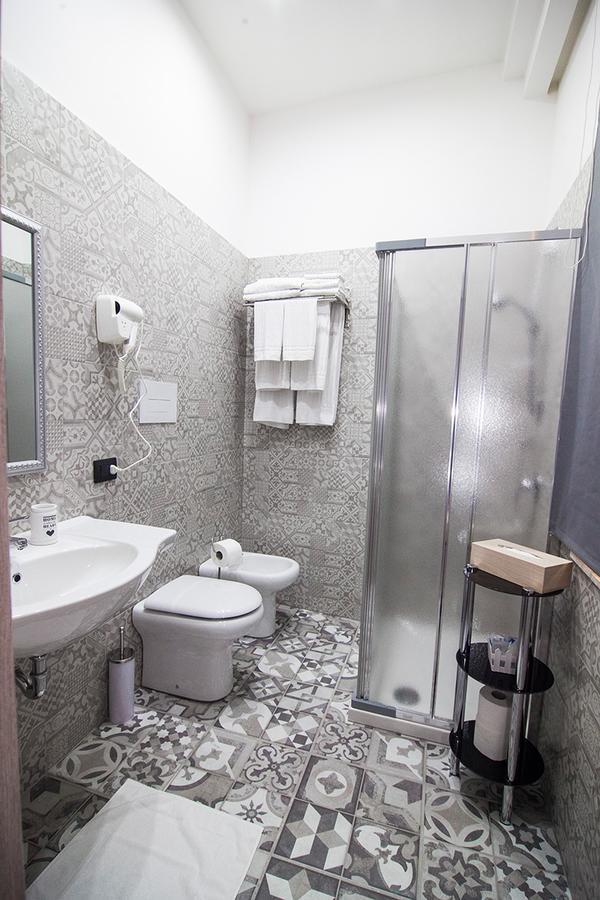 לינה וארוחת בוקר נאפולי Luxury מראה חיצוני תמונה